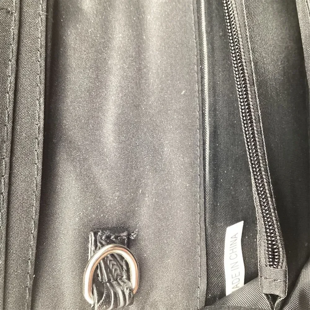 Unbrandred wallet beige